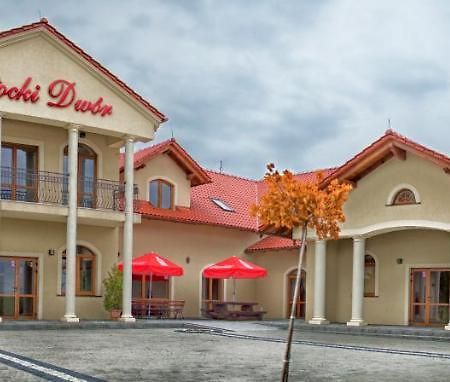 Potocki Dwor Hotel Jedrzejow Exterior photo